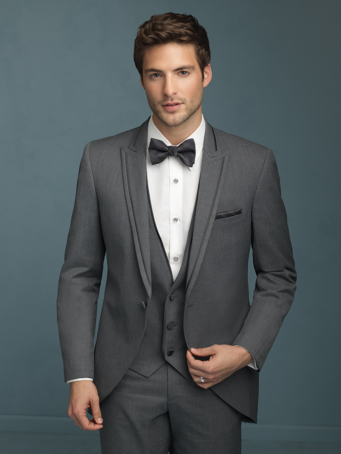 Shop for Men's Clothing Be ready for any event with our selection of men’s chino pants. Roger David’s online collection is ideal for dressing up for work or down for fun.