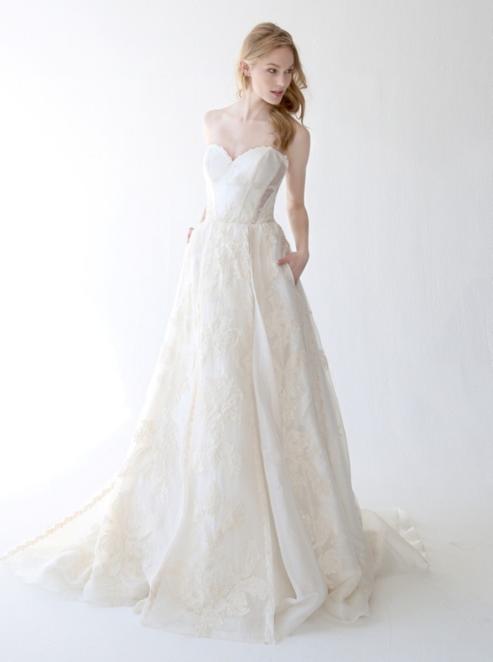 Wedding Dress with pockets Runa by Kelly Faetanini