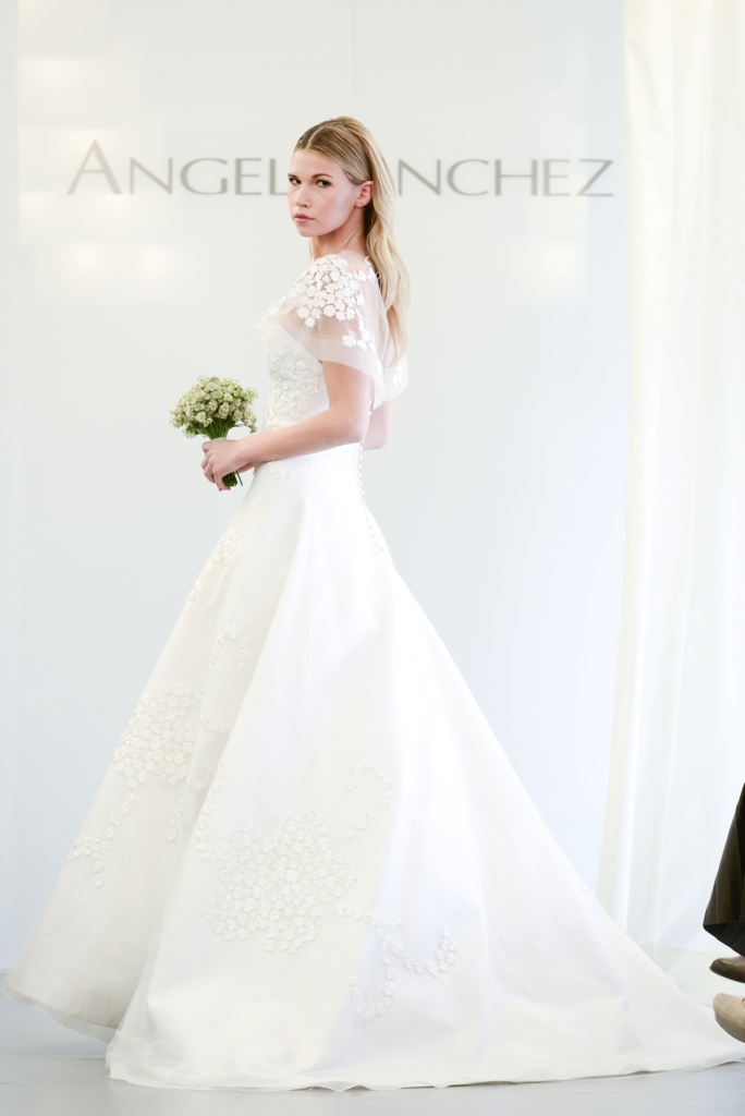 ANGEL SANCHEZ Bridal 2015 Runway