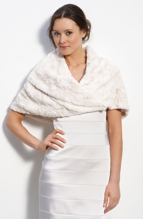 faux fur wrap for a wedding dress