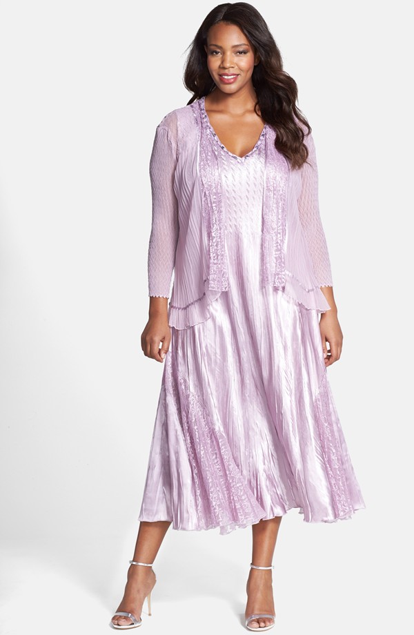 light purple dress with sleeves for a mother of the bride