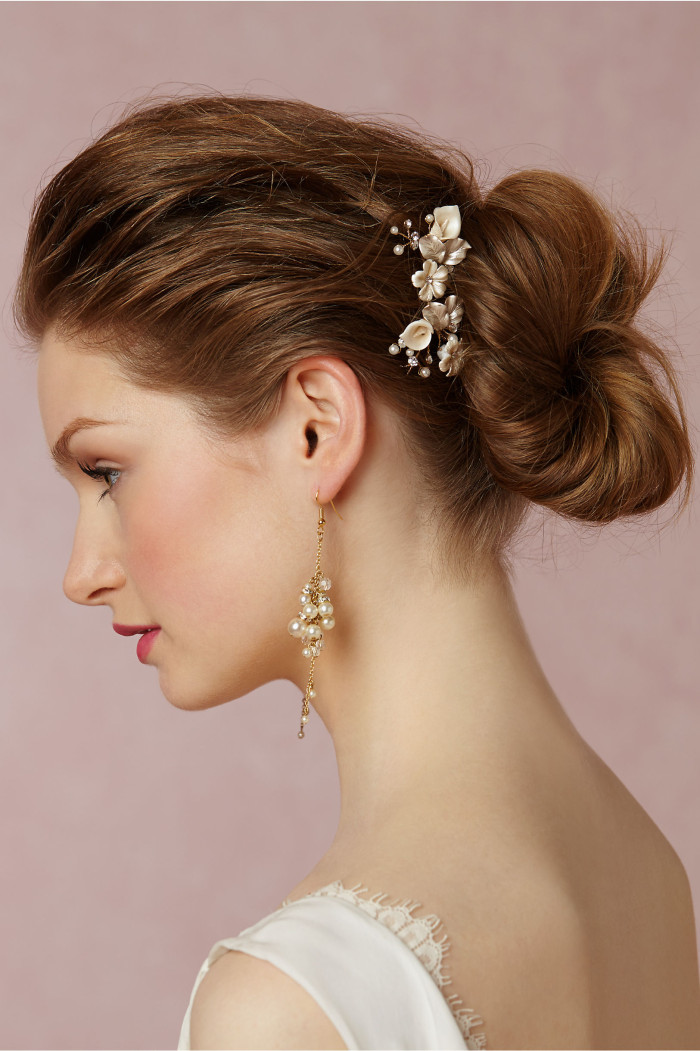 Floral hair pins for weddings