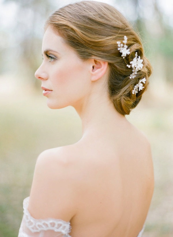 Briar-Rose pearl bridal hair pins by Percy Handmade  Photography by Jemma Keech