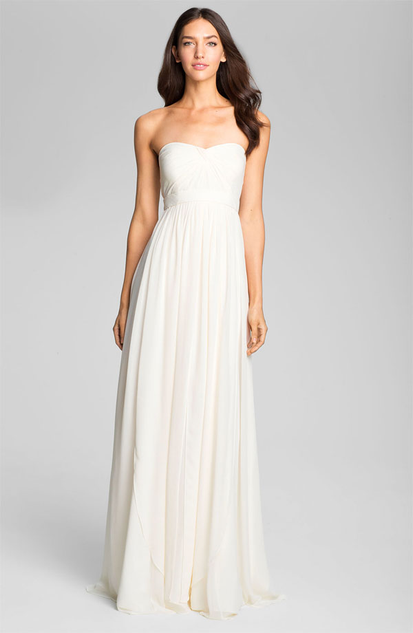 Beautiful Wedding Dresses for Beach Weddings