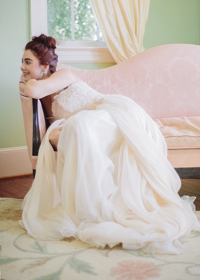 Bridal portrait in a Modern Trousseau wedding dress | Photo by Kelly Sauer