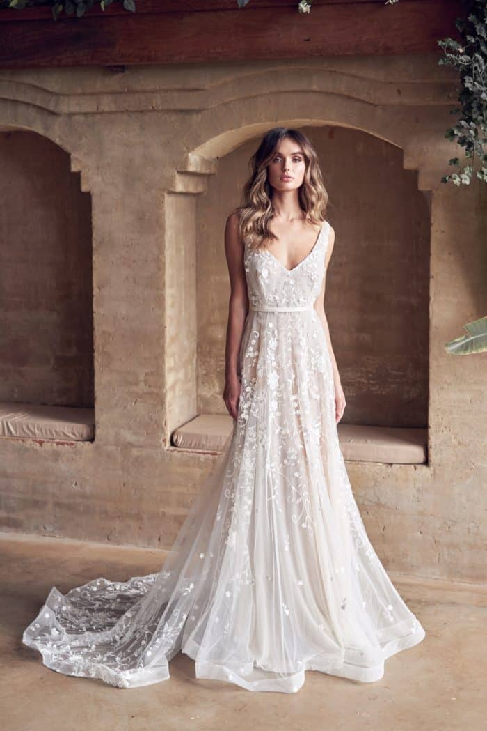 V neck bridal gown by Anna Campbell