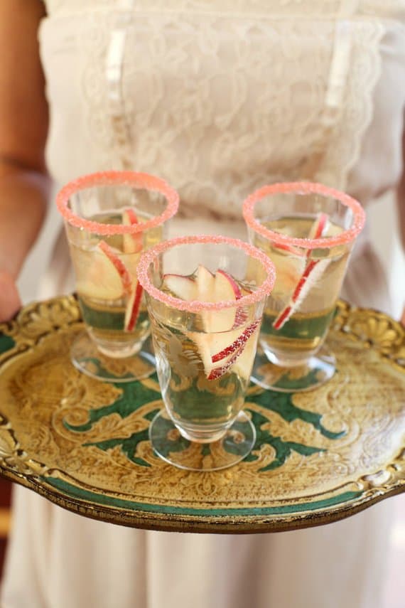 signature cocktail for fall wedding
