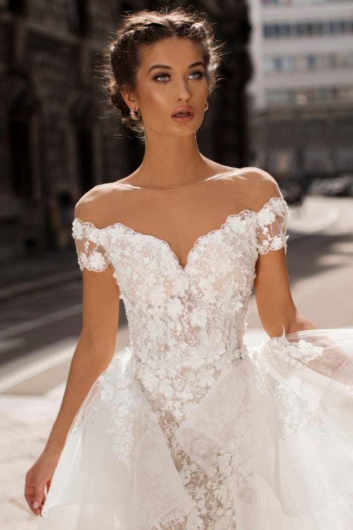 Off the shoulder tulle and lace designer bridal gown | Tarik Ediz White Collection 2019