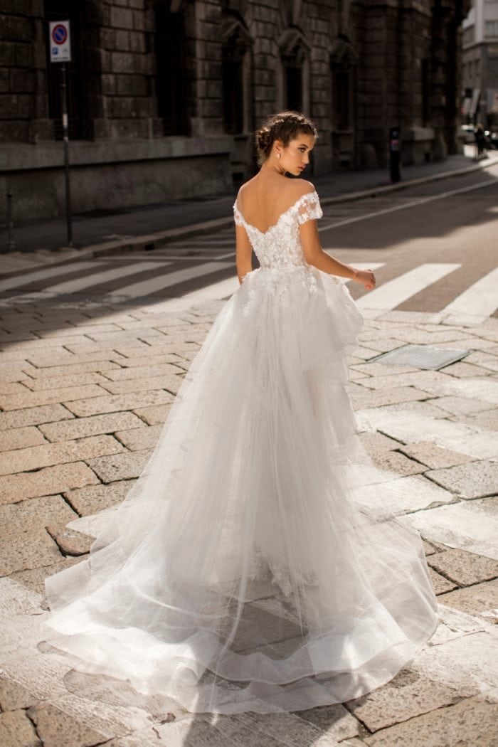 Lace and tulle bridal gown 2019