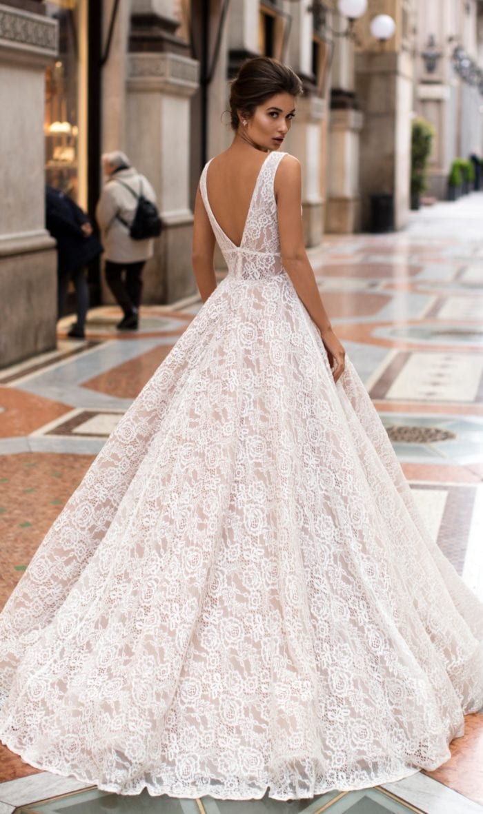 Lace ball gown wedding dress 2019