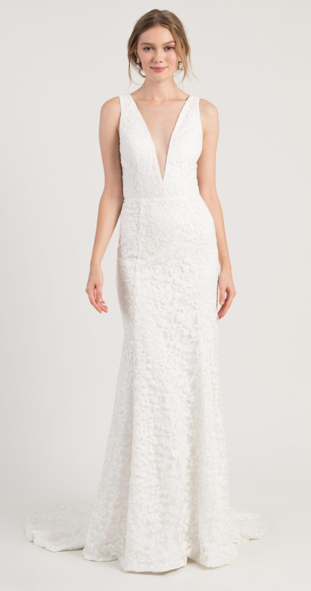 V neck lace wedding dress | Arden Jenny by Jenny Yoo