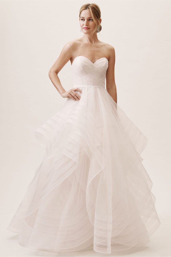 Strapless sweetheart ball gown wedding dress