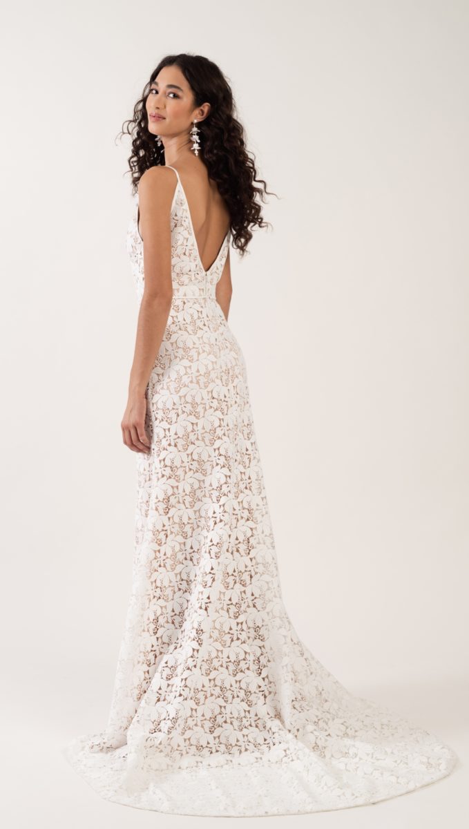 Back detail lace gown | Lennon wedding dress Jenny by Jenny Yoo Fall 2019