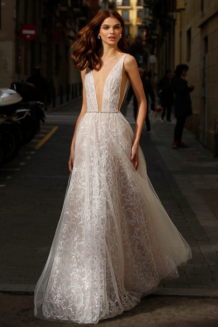 Plunge neckline Jolie Bridal