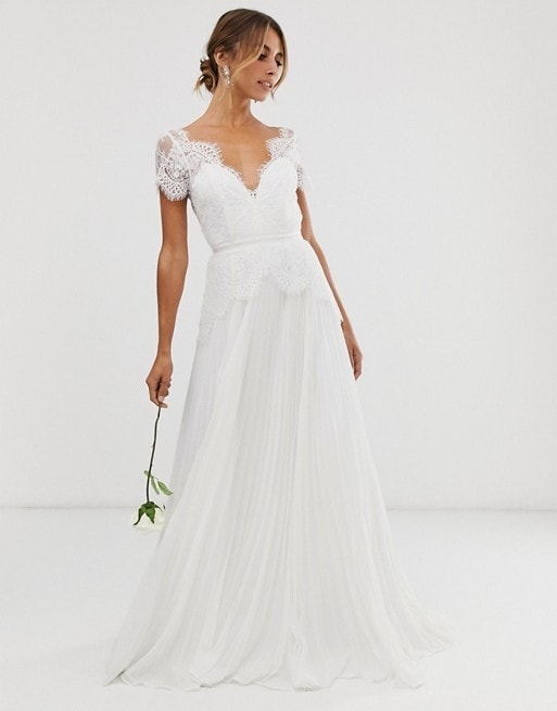 ASOS Damen Kleidung Kleider Lange Kleider Scarlet embellished lace corset wedding dress with satin skirt in ivory 