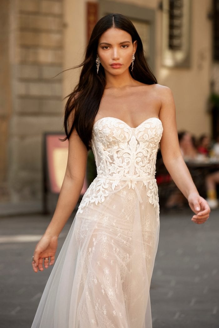 Strapless lace wedding dress with sweetheart bodice