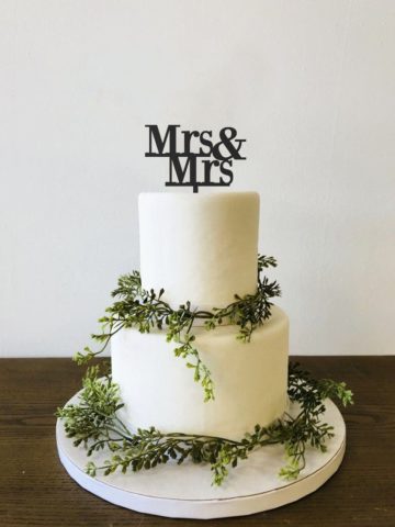 Mrs and Mrs Wedding cake topper