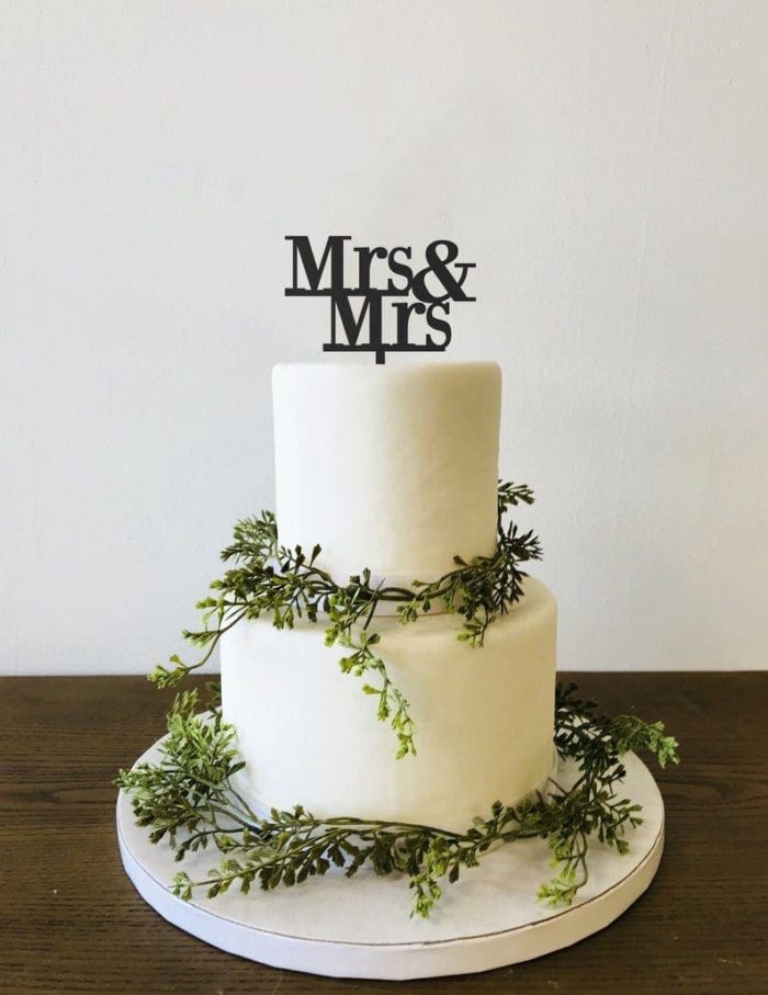 Mrs and Mrs Wedding cake topper