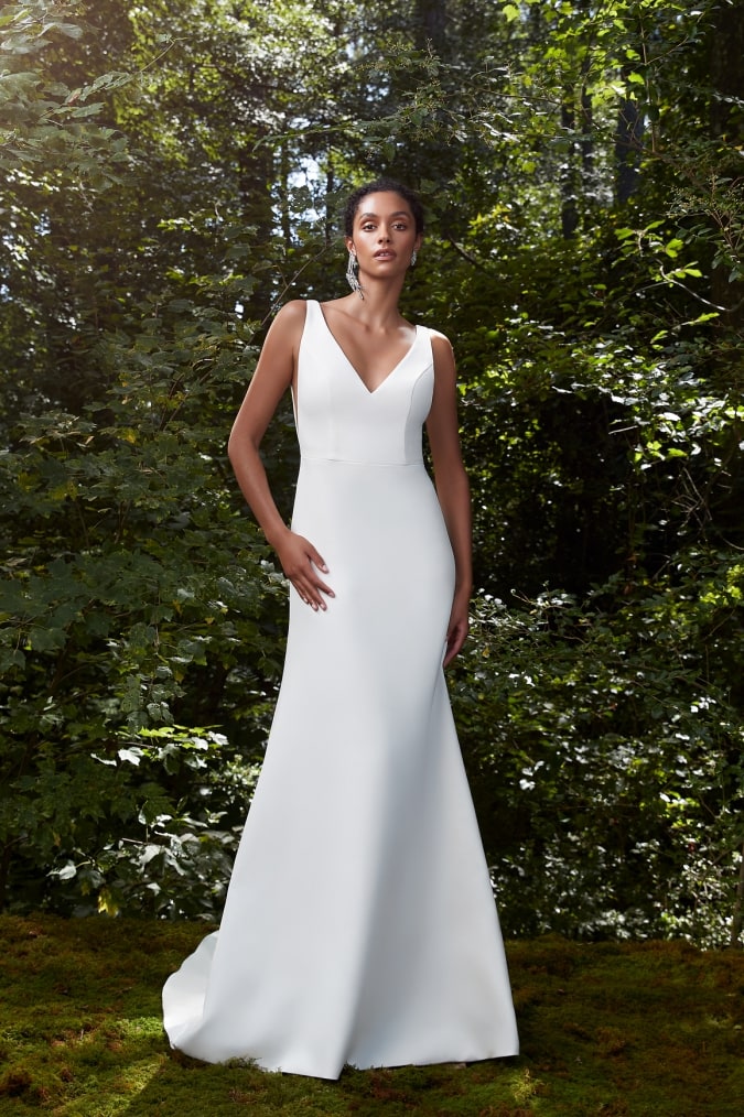 Modern V neck wedding dress