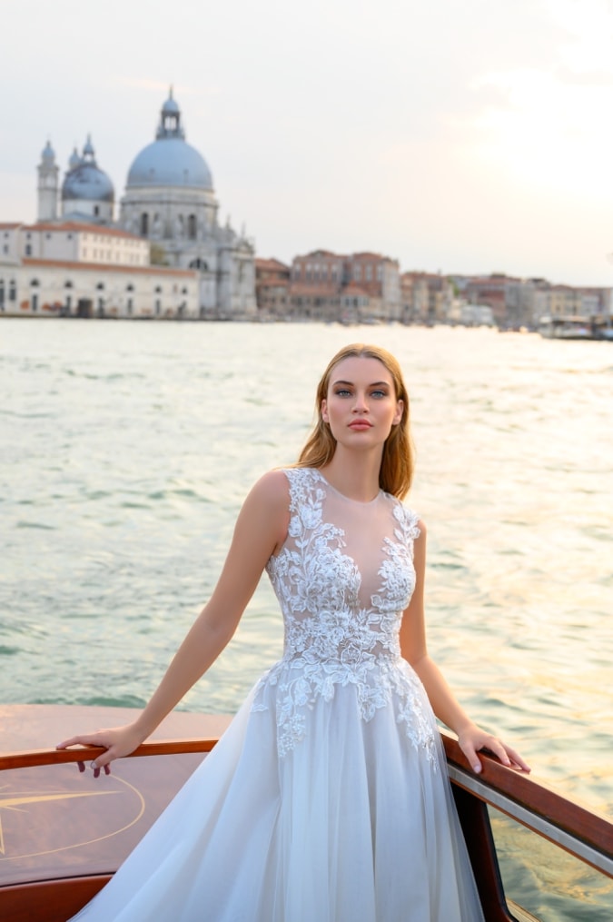 illusion lace wedding dress