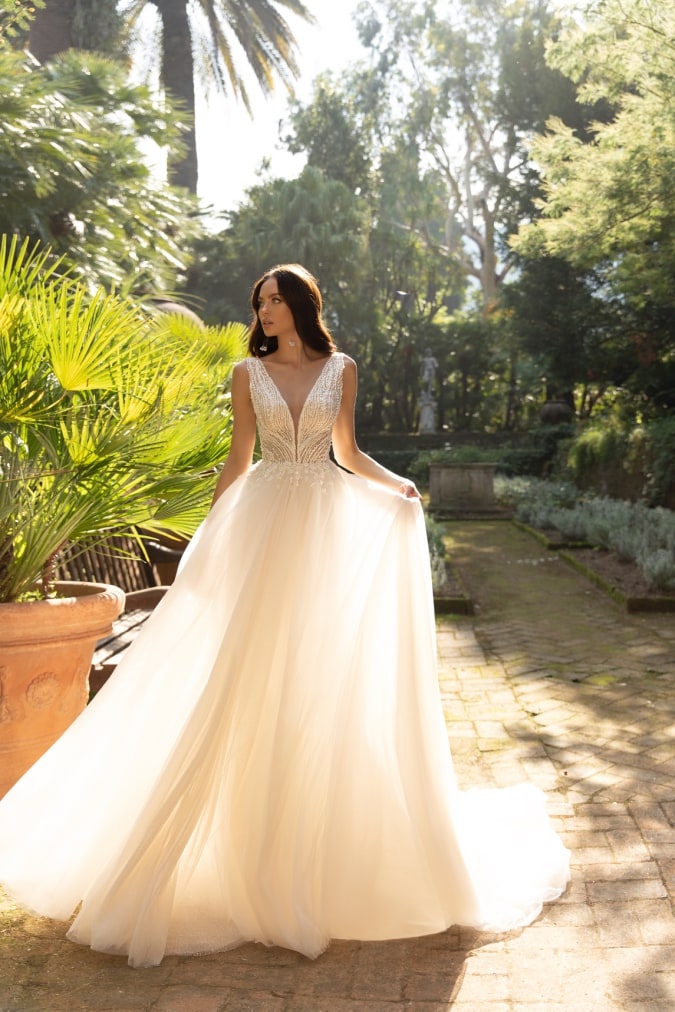 V neck wedding dress with light tulle skirt